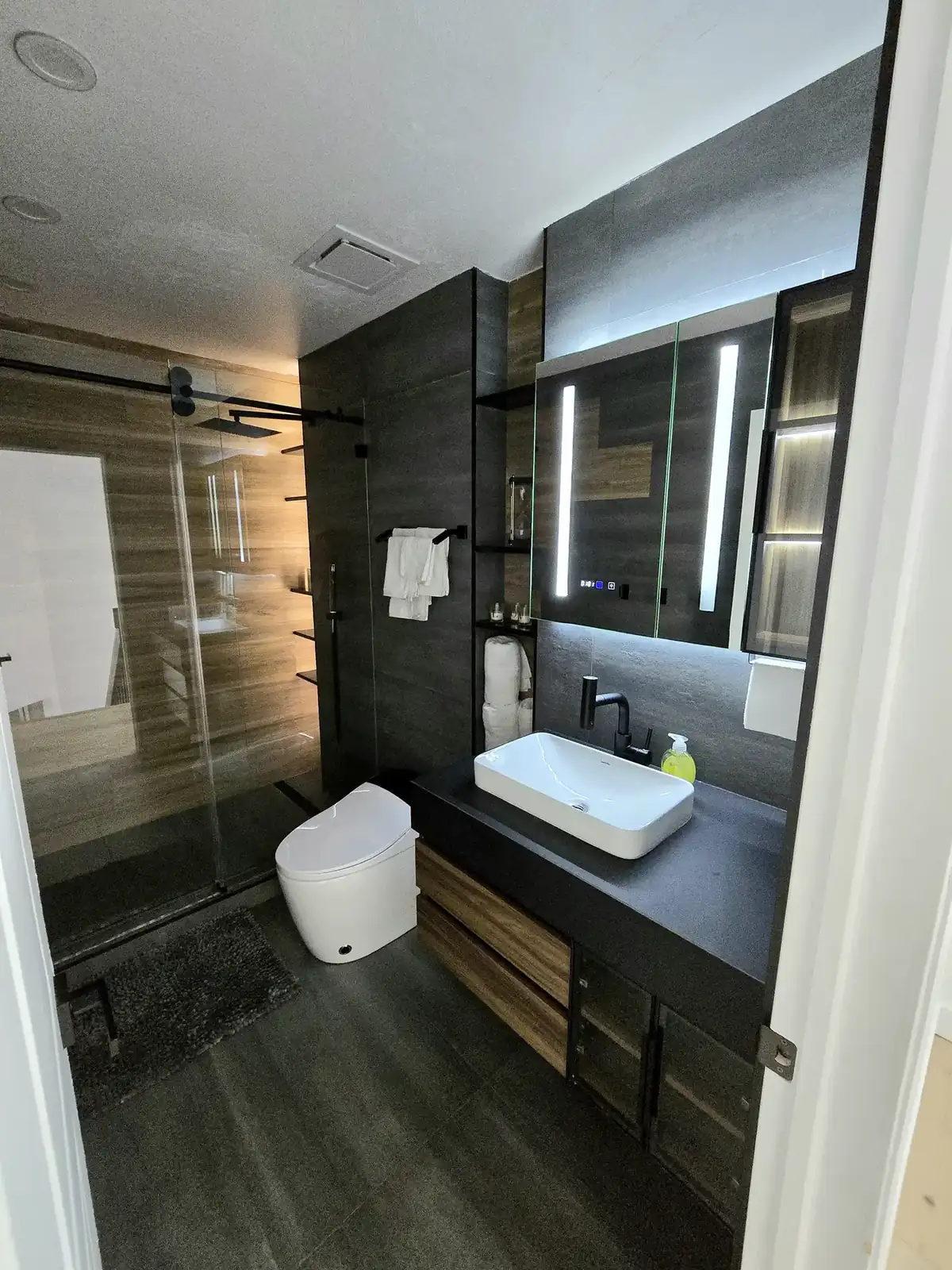 Modern bathroom remodel in Naples