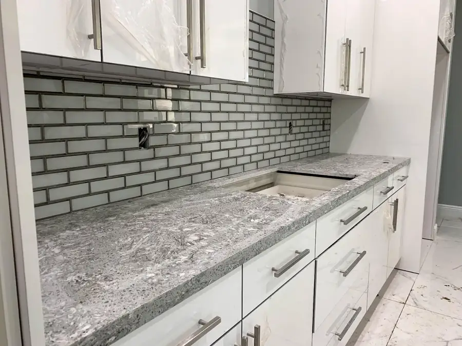 Kitchen backsplash